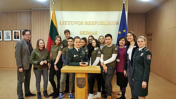 Vilniaus pasienio rinktinės Jaunojo pasieniečio būrelio vaikai minėjo Laisvės gynėjų dieną