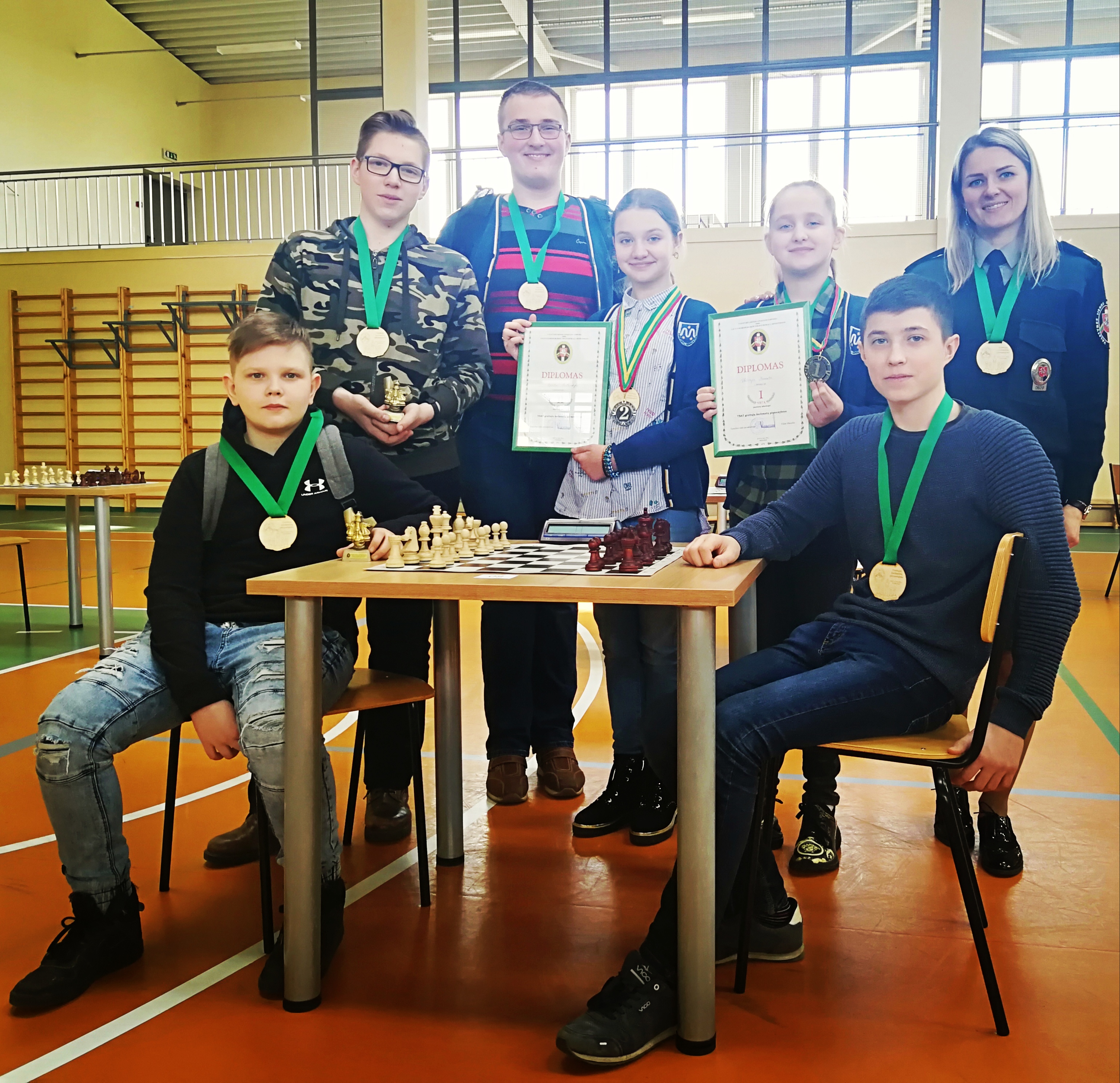 Mickūnų gimnazijos JPB  nariai dalyvavo greitųjų šachmatų pirmenybės varžybose