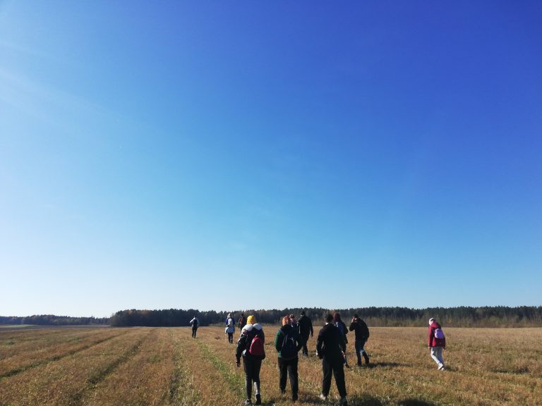 JPB nariai žygiavo Dieveniškių istoriniame regioniniame parke