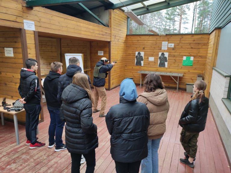 Aktyvūs JPB nariai paskatinti praktiniais mokymais